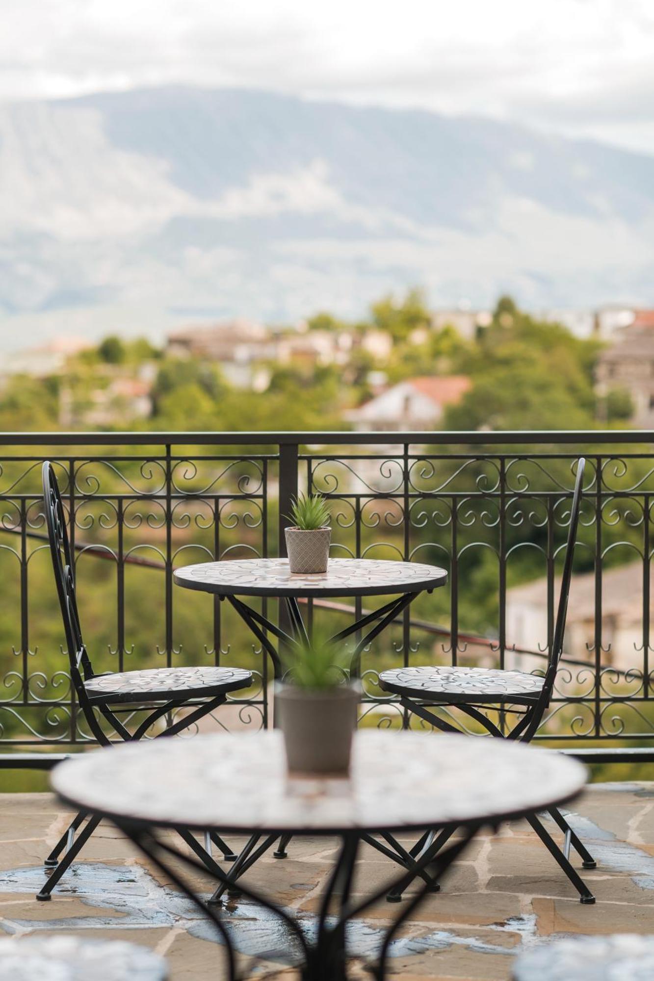 Dam Stone Boutique Hotel Gjirokaster Luaran gambar