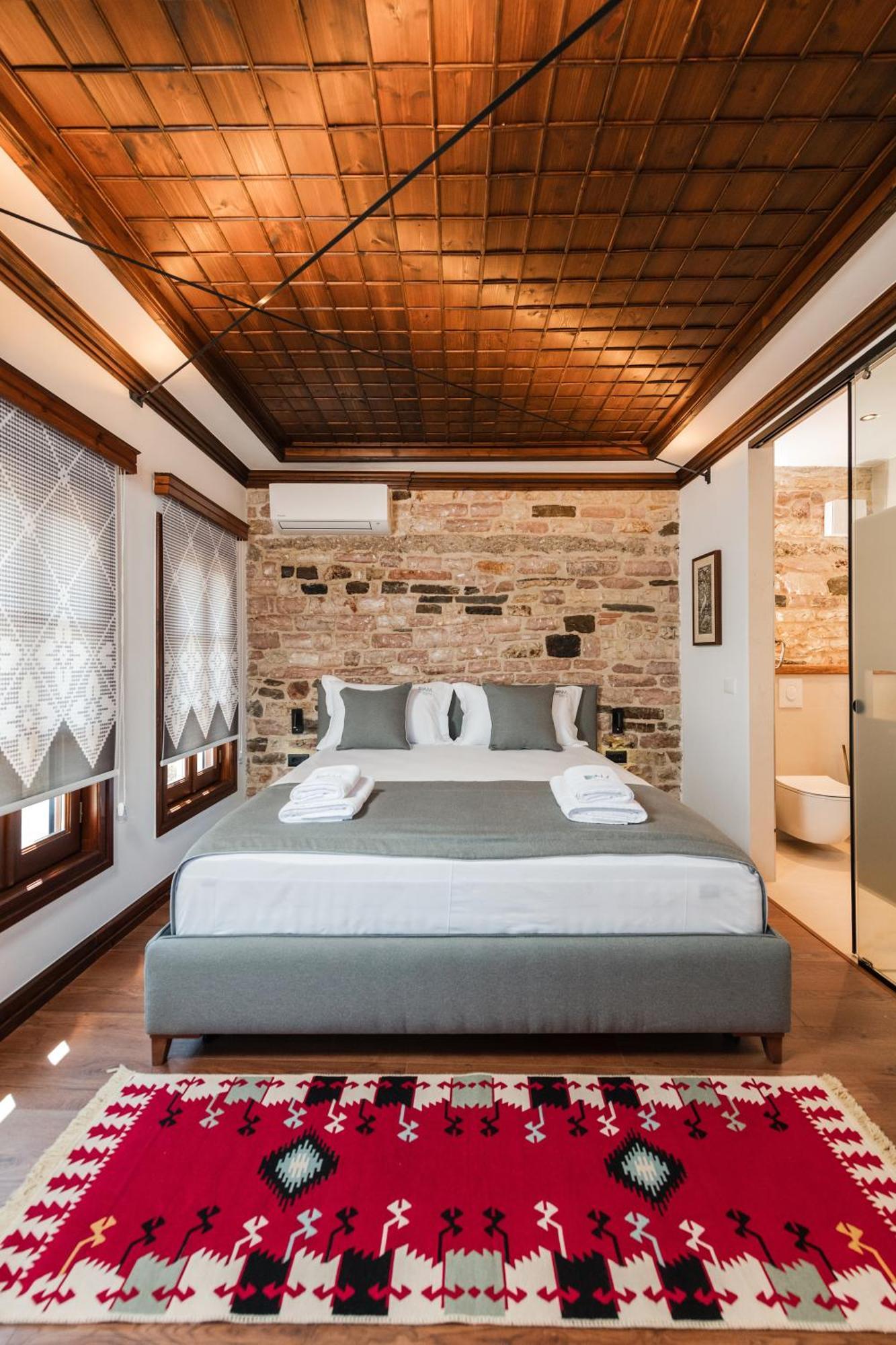 Dam Stone Boutique Hotel Gjirokaster Luaran gambar
