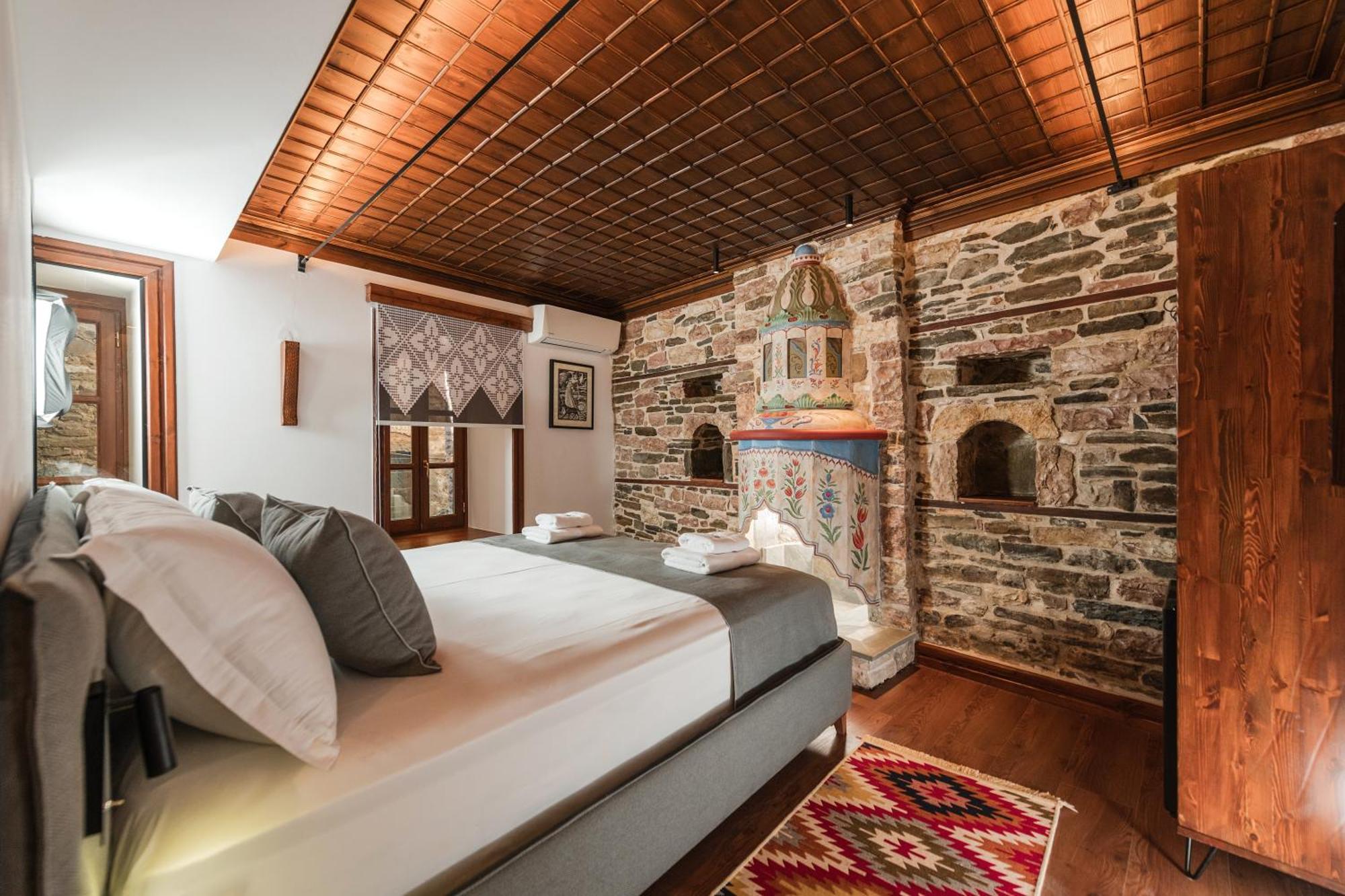 Dam Stone Boutique Hotel Gjirokaster Luaran gambar