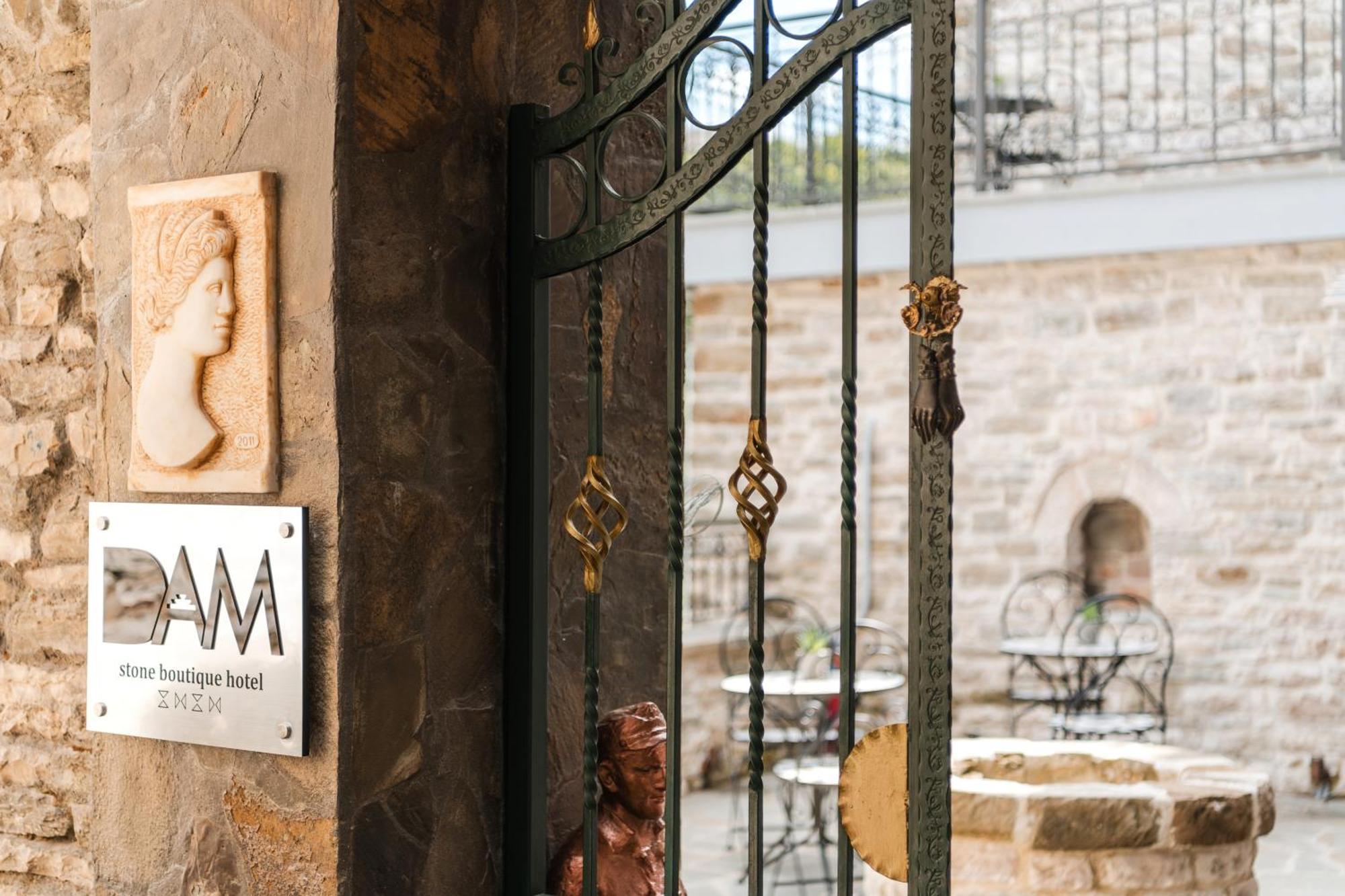 Dam Stone Boutique Hotel Gjirokaster Luaran gambar